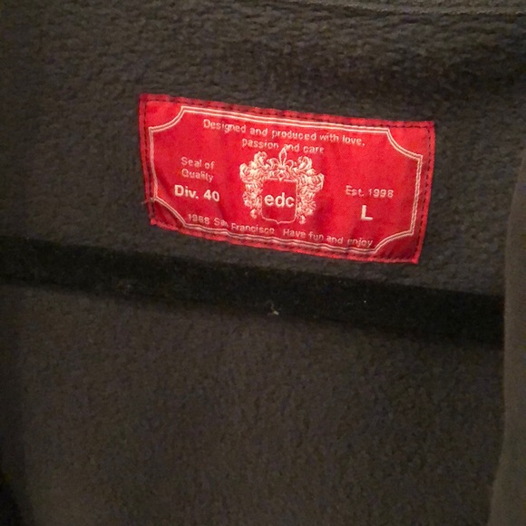 Zipper jacket - Picture 2 of 2